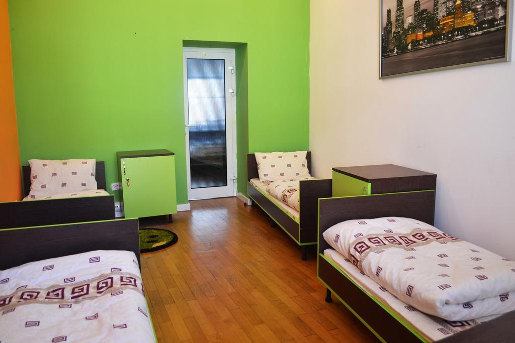 Wanted Hostel Lviv Eksteriør bilde