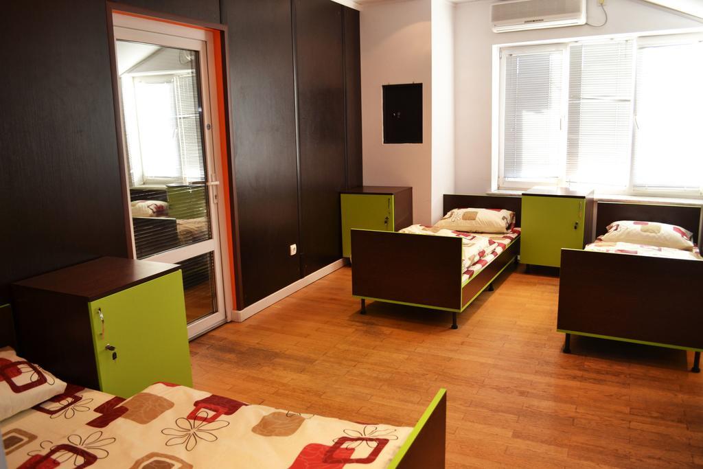 Wanted Hostel Lviv Eksteriør bilde