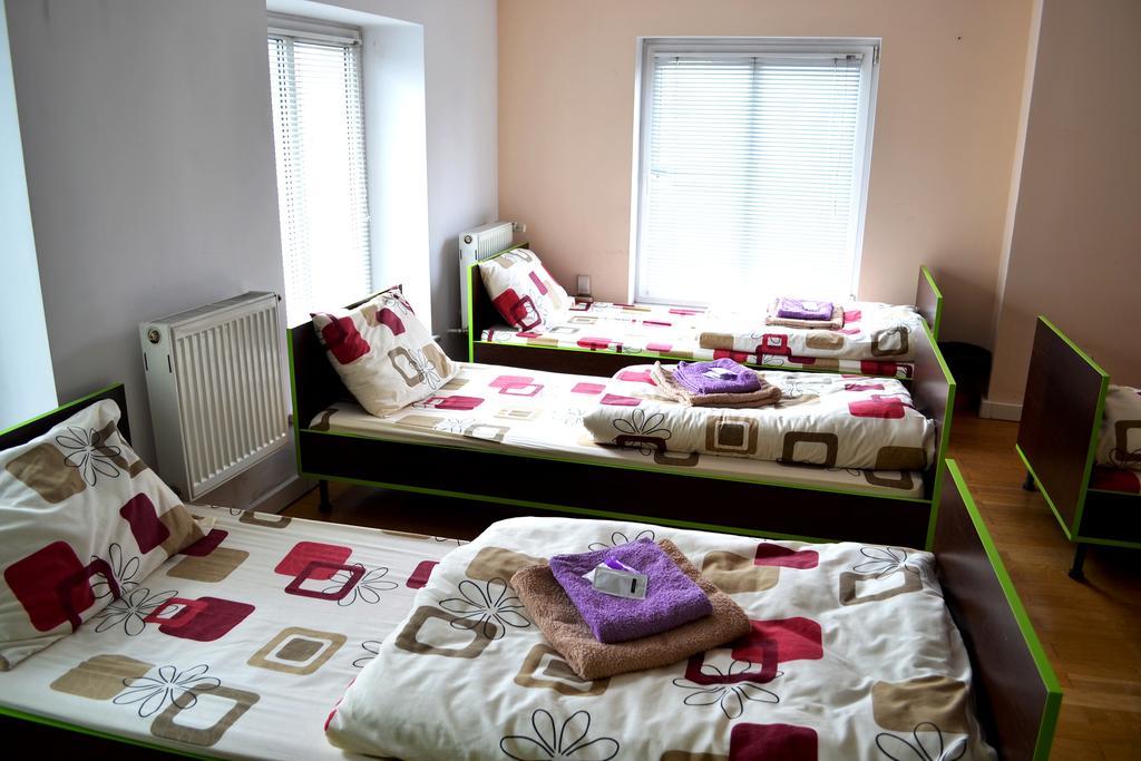 Wanted Hostel Lviv Eksteriør bilde