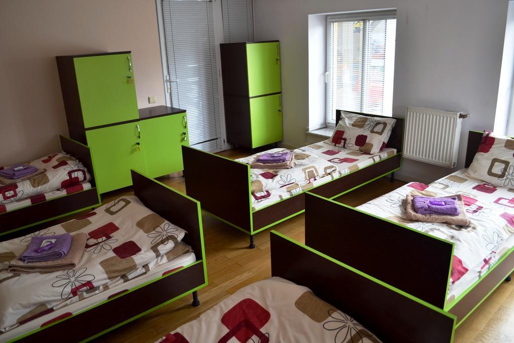Wanted Hostel Lviv Eksteriør bilde