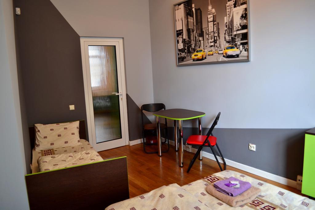 Wanted Hostel Lviv Eksteriør bilde